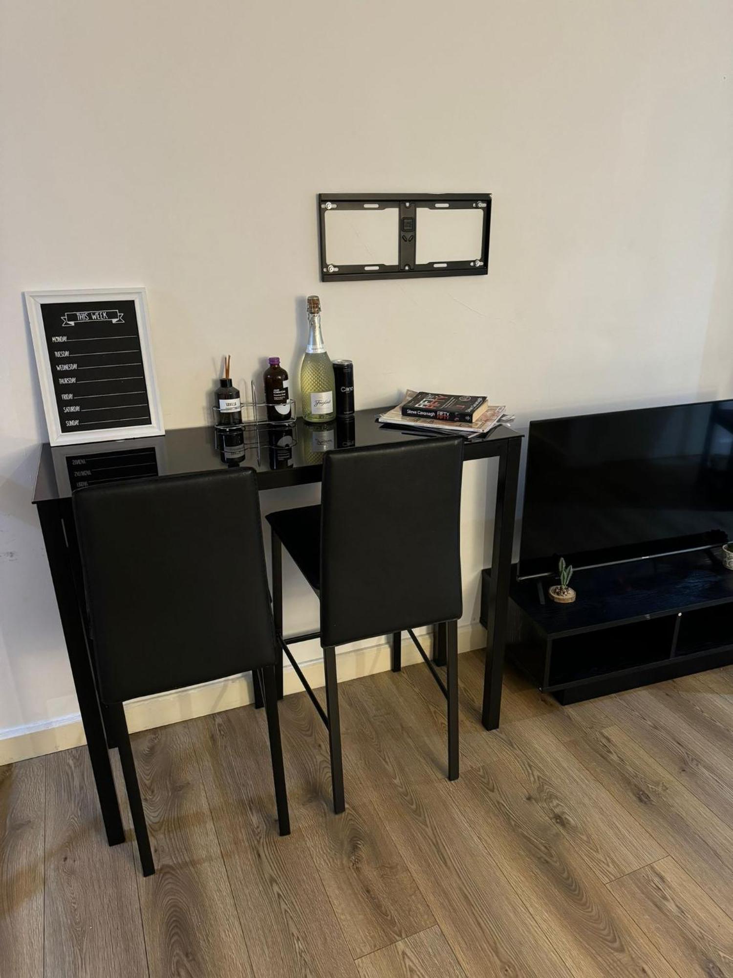 Cozy Two Bedroom Apartment Sleeps 6 Near Camden Market Hw10 ロンドン エクステリア 写真