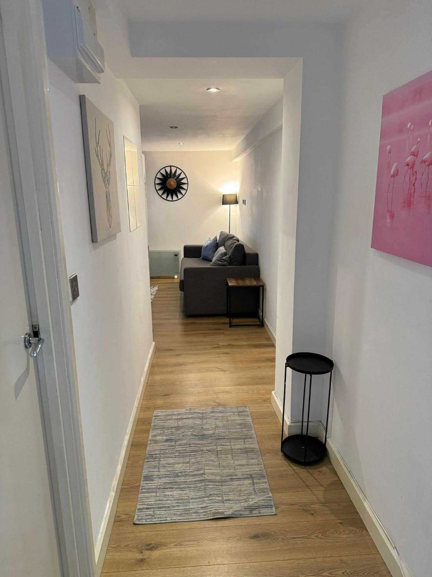 Cozy Two Bedroom Apartment Sleeps 6 Near Camden Market Hw10 ロンドン エクステリア 写真