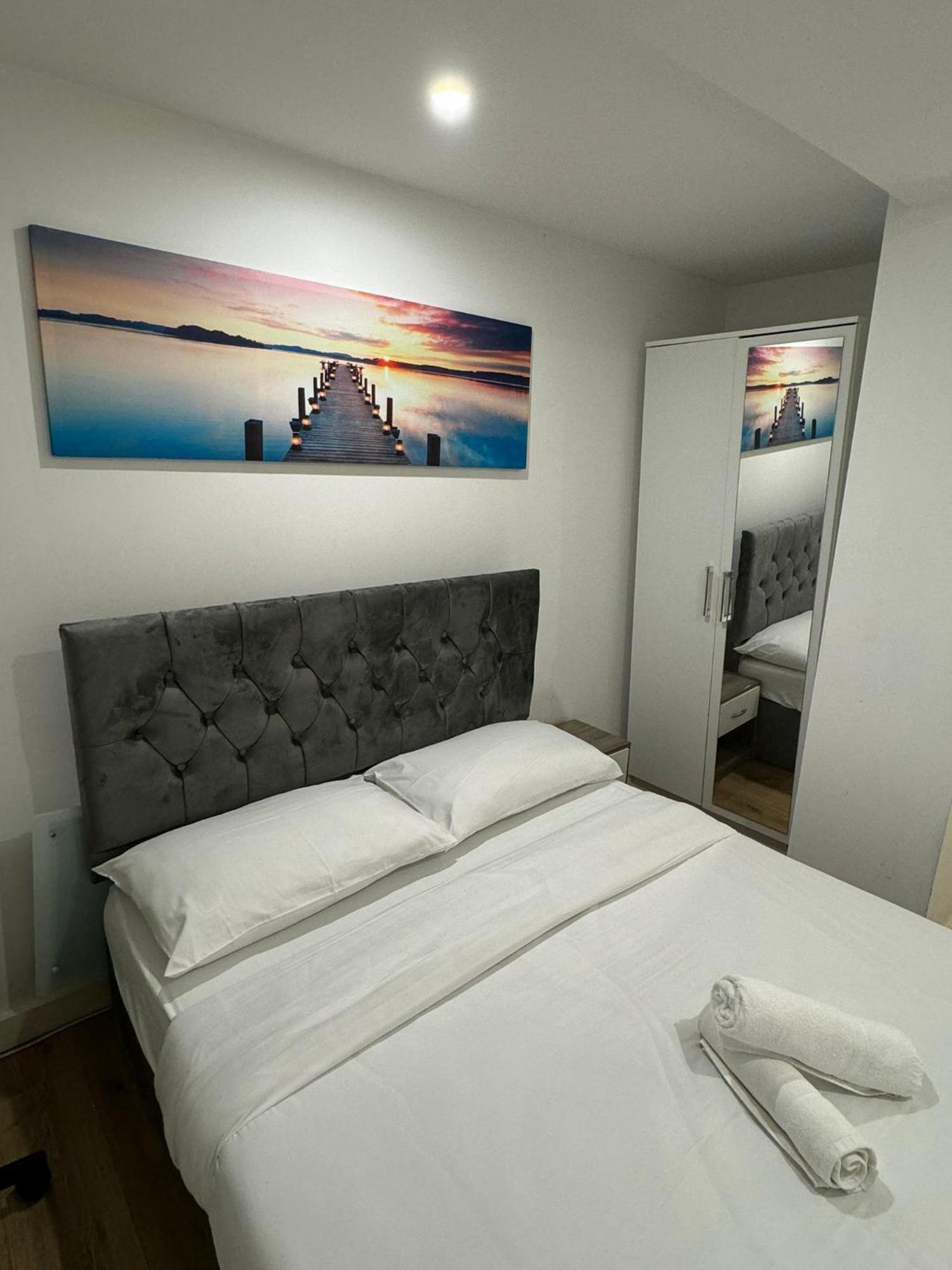 Cozy Two Bedroom Apartment Sleeps 6 Near Camden Market Hw10 ロンドン エクステリア 写真